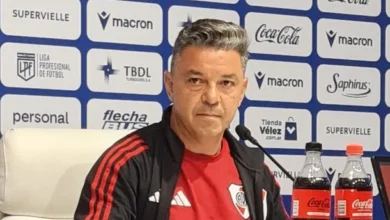 Marcelo Gallardo en el banco de River