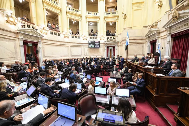 Imagen de una sesión del Senado durante la discusión de la Reforma Laboral