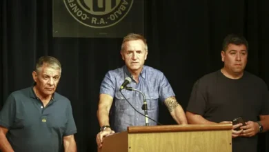 Rubén Urbano, titular de la UOM Córdoba, durante una conferencia de prensa