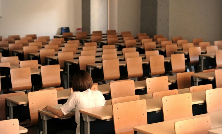 Médica estudiando para el examen MIR