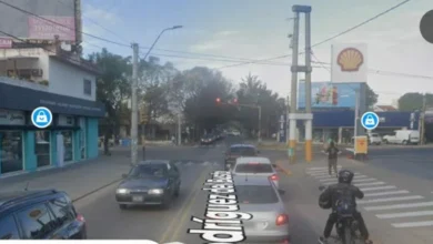 Imagen de un corte de tráfico en una intersección de Córdoba