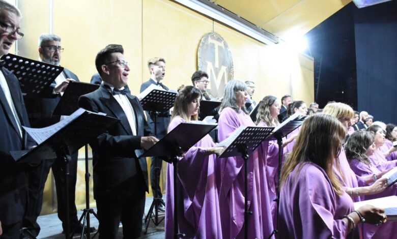 Coro Polifónico Delfino Quirici en escena