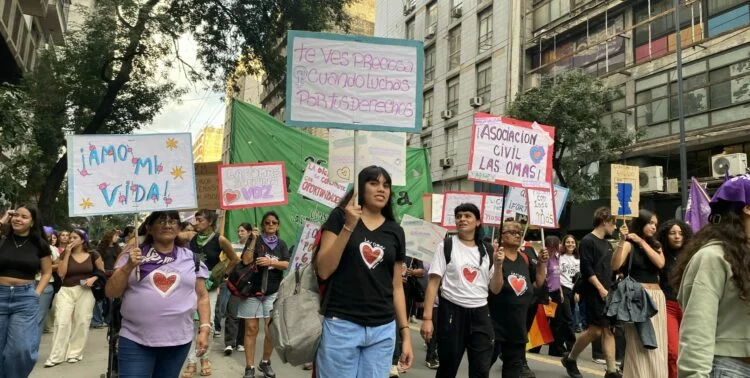 Marcha por el Día Internacional de la Mujer Trabajadora en Córdoba