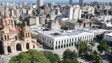 Imagen del Super Ofertón 2026 con logos de comercios participantes y productos en oferta
