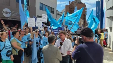 Docentes cordobeses marchando por mejores salarios