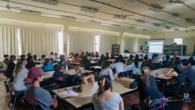 Estudiantes de la Universidad Provincial de Córdoba en un aula