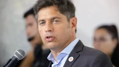 Axel Kicillof celebrando el fallo a favor de Argentina en el caso YPF