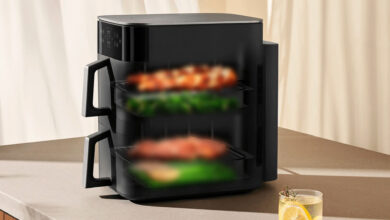 Freidora de aire en acción, preparando una deliciosa receta.