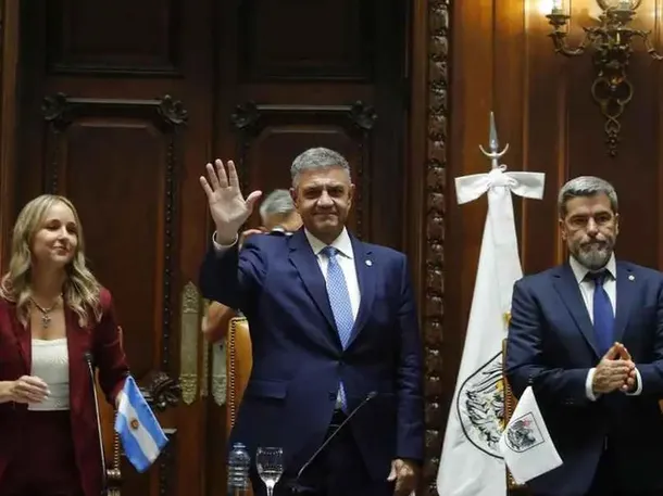 Jorge Macri hablando en la Legislatura de la Ciudad de Buenos Aires