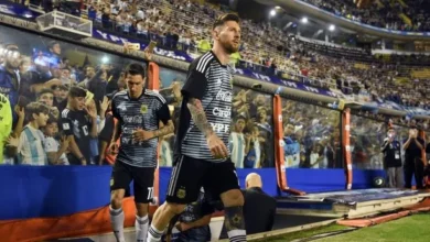 La Selección Argentina en acción durante un partido en la Bombonera