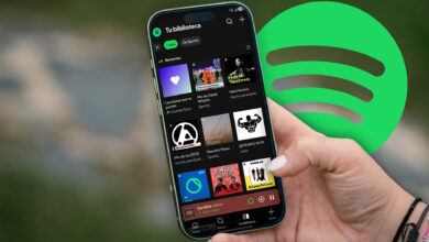 Imagen de la pantalla de la app de Spotify mostrando la función de carpetas