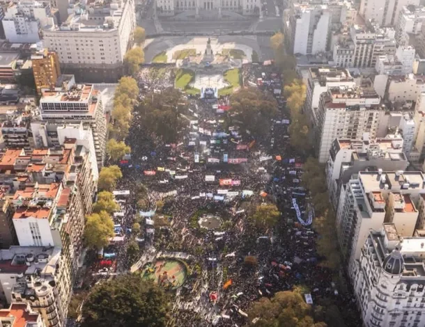 Imagen de una marcha universitaria en Buenos Aires