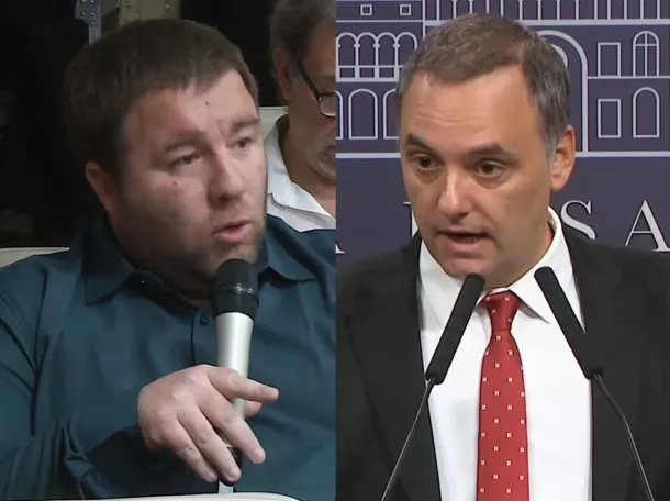 Manuel Adorni en una conferencia de prensa