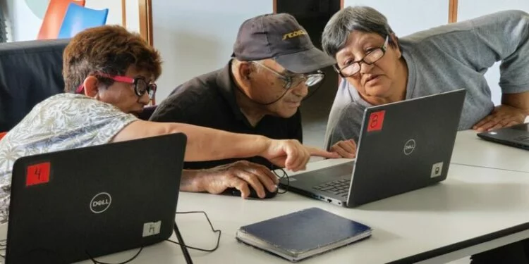 Tecnotecas CREA: Talleres tecnológicos gratuitos en Córdoba