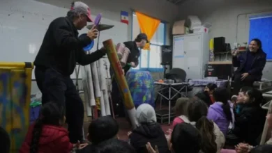 Estudiantes participando en un taller de educación ambiental en Córdoba