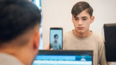 Personal del Registro Civil atendiendo a ciudadanos en el Operativo DNI