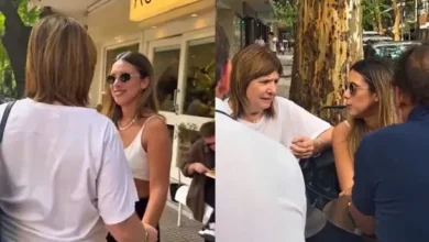 Patricia Bullrich abraza a Agostina Páez en un encuentro en una cafetería
