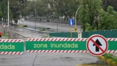 Imagen de un tramo de la Costanera cerrado debido a las lluvias