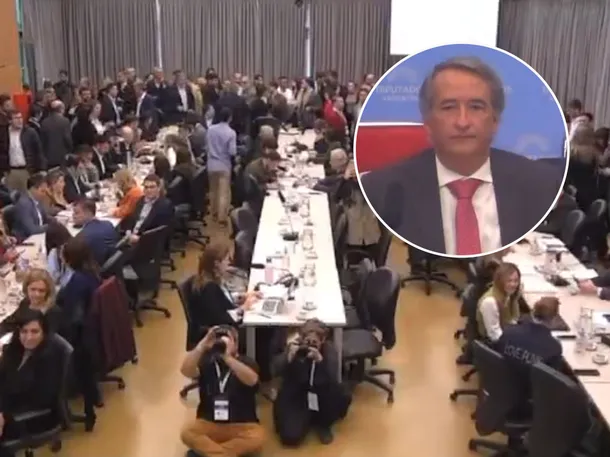 Diputado Nicolás Mayoraz en una reunión de comisiones en Diputados