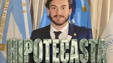 Imagen de un edificio del Banco Nación con un titular que critica la entidad