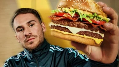Imagen de las hamburguesas mundialistas de McDonald's en un plato