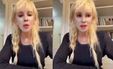 Nacha Guevara en el escenario, con su voz y presencia cautivando al público