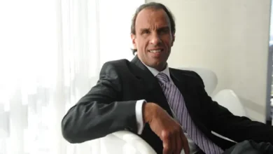 Imagen de Carlos Fernando Navarro Montoya, el Mono Navarro Montoya, en una conferencia de prensa