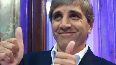 Luis Caputo, Ministro de Economía, durante una conferencia de prensa