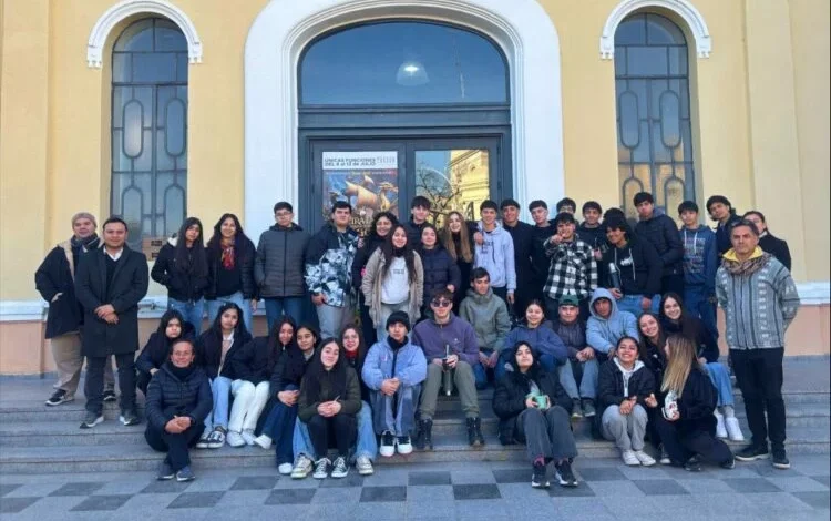 Grupo de jóvenes participando en 'Soy Cordobés' en la ciudad de Córdoba