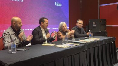Imagen de las obras poéticas de Susana Romano Sued y Susana Cabuchi en la Feria del Libro de Buenos Aires