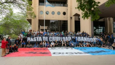 Transportistas de discapacidad en Córdoba protestan en el Parque Sarmiento