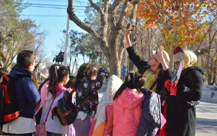 Estudiantes en un viaje de estudio