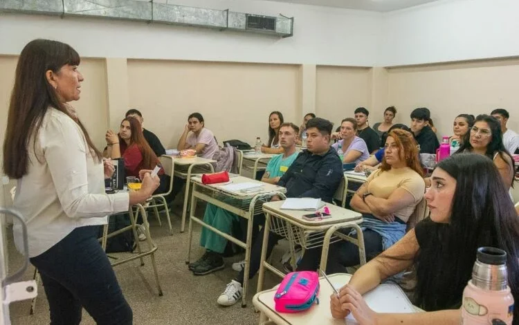 Estudiantes de enfermería en prácticas clínicas