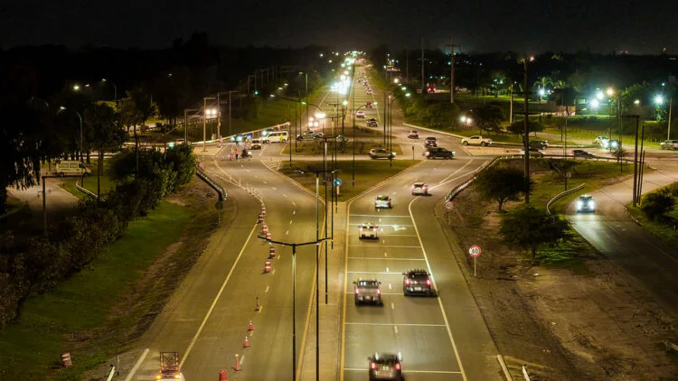 Imagen de la avenida Padre Luchesse duplicada