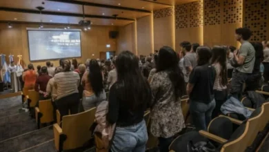 Estudiantes participando en una diplomatura ambiental en Córdoba
