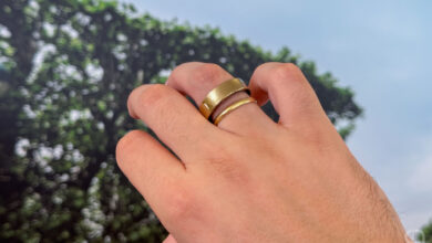 Imagen del Galaxy Ring de Samsung, con un diseño elegante y minimalista