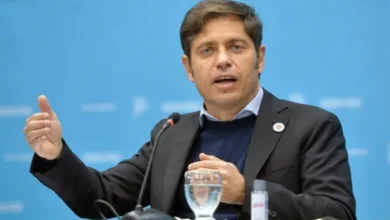 Axel Kicillof habla en una conferencia de prensa