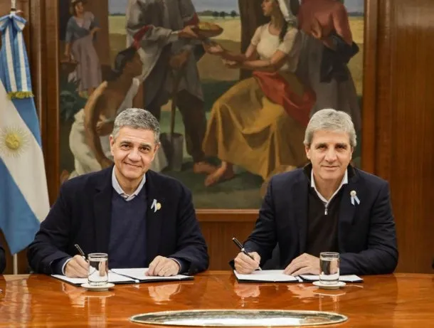 Firma del acuerdo entre Nación y Ciudad de Buenos Aires para cancelar deuda con bonos