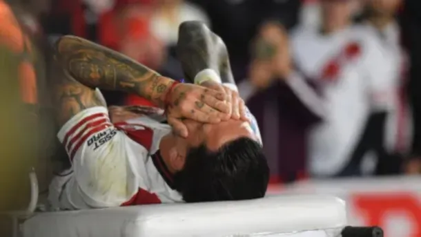 Sebastián Driussi lesionado en el partido entre River y Rosario Central