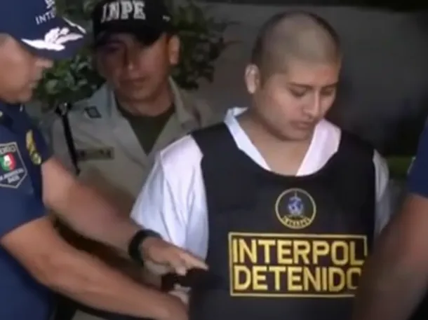 Imagen de Pequeño J durante su traslado a Argentina