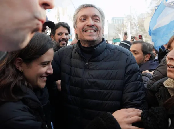 Máximo Kirchner durante una conferencia de prensa