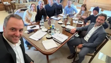La mesa política del Gobierno se reúne para discutir las nuevas reformas