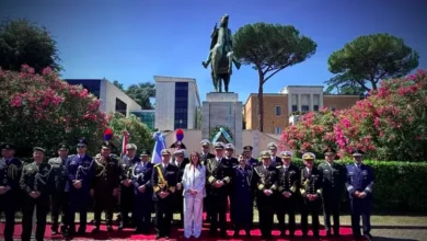 Sandra Pettovello y el papa León XIV en el Vaticano