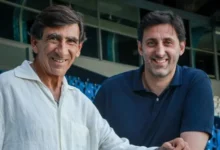 Gustavo Costas en una conferencia de prensa
