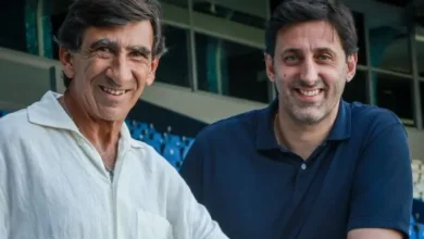 Gustavo Costas en una conferencia de prensa