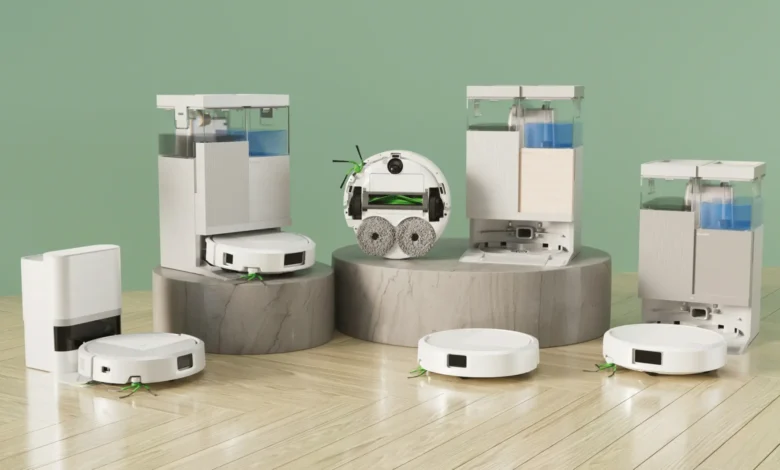 Imagen de los nuevos modelos de Roomba 2026 en acción, limpiando diferentes tipos de suelos.