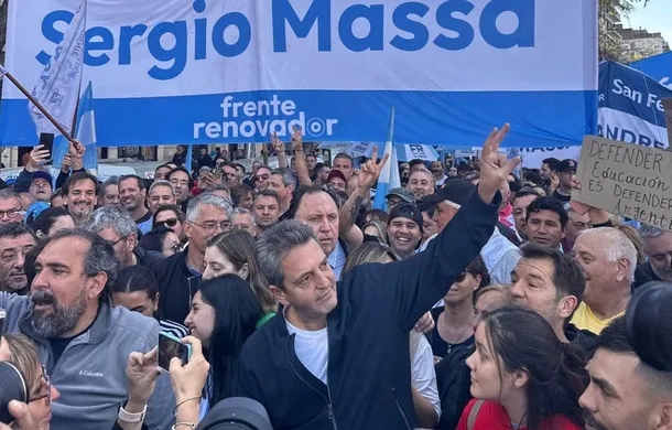 Sergio Massa en una marcha universitaria