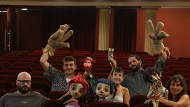 Imagen de títeres en el escenario del Teatro Real durante la función de 'Sietevidas la vuelta del gato'