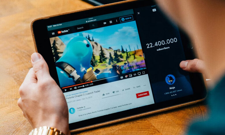 Imagen de la función de búsqueda de YouTube, 'Ask YouTube'