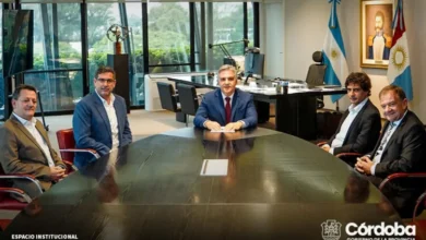 Imagen del gobernador Martín Llaryora con los nuevos perfiles de Bancor